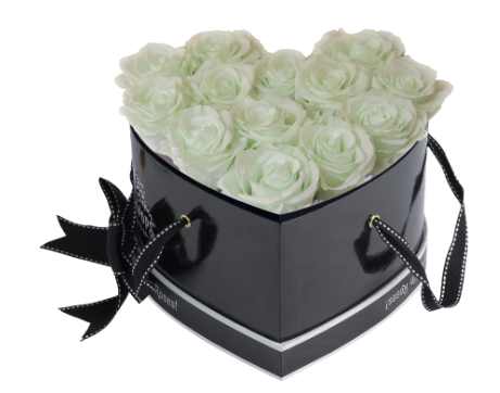 13 Roses Heart- Black Lacquer