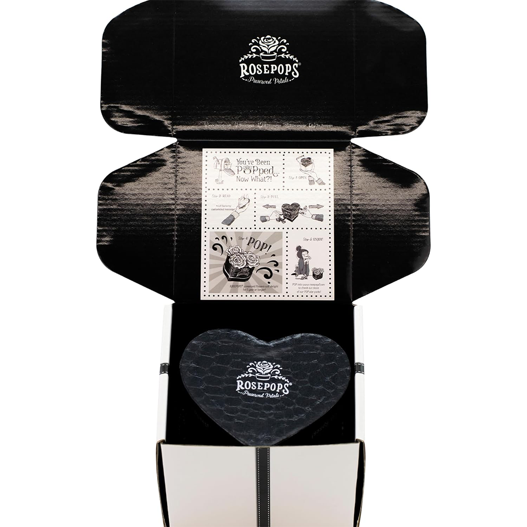 Black Croc Three's a Charm - 4 Soft Piink Roses